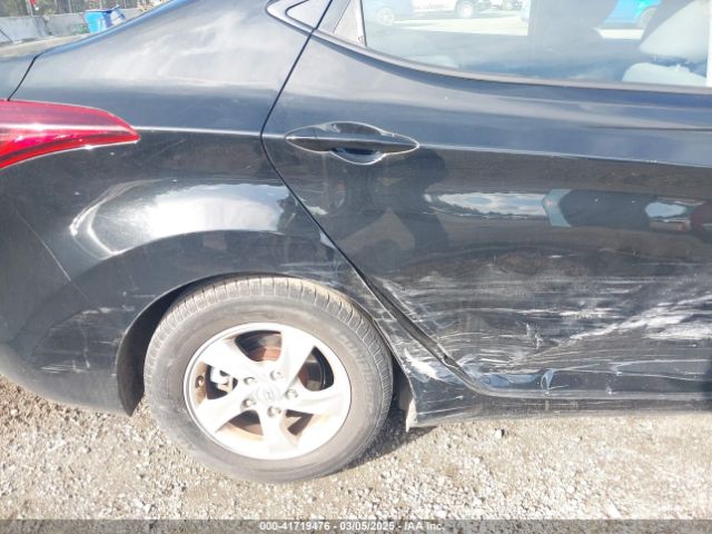 5NPDH4AE8FH577947 Hyundai ELANTRA SE