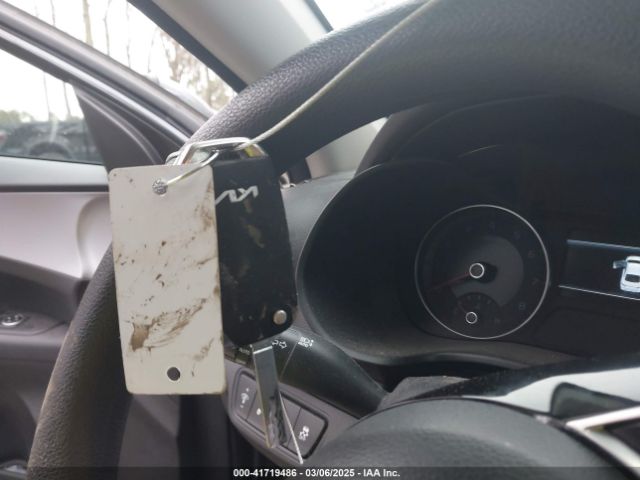 3KPF24AD0PE642314 KIA Forte Lxs
