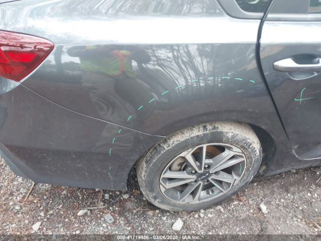 3KPF24AD0PE642314 KIA Forte Lxs