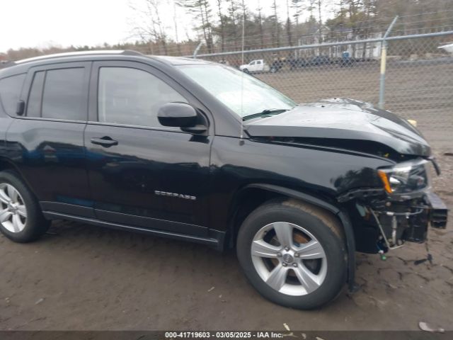 1C4NJDEB3FD105704 Jeep Compass Latitude