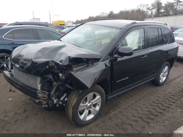 1C4NJDEB3FD105704 Jeep Compass Latitude