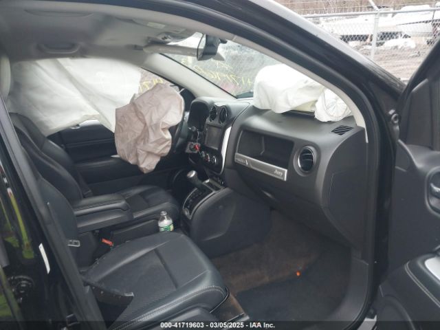 1C4NJDEB3FD105704 Jeep Compass Latitude