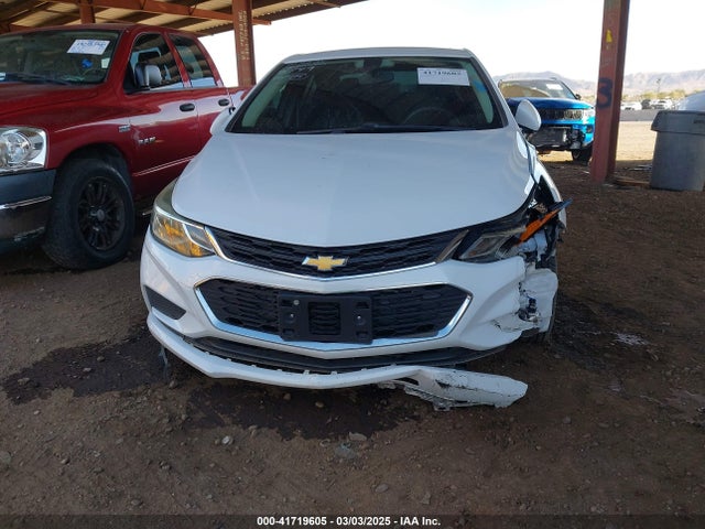 1G1BE5SM8H7228749 Chevrolet Cruze Lt Auto