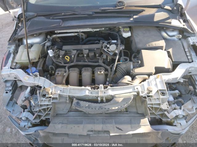 1FADP3F23HL324633 Ford FOCUS SE