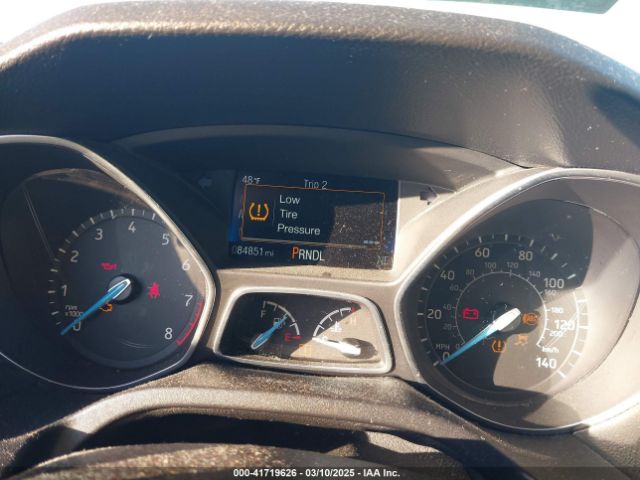 1FADP3F23HL324633 Ford FOCUS SE