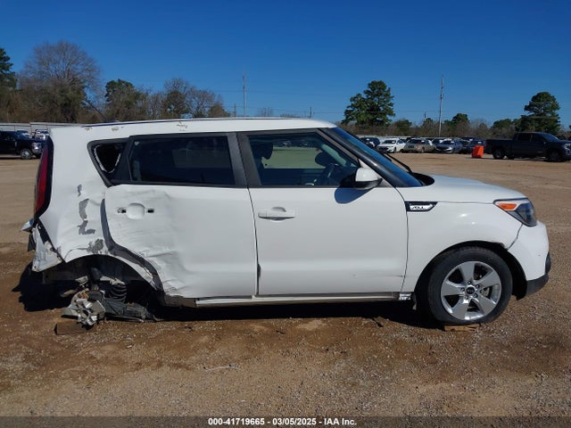 KNDJN2A25H7446083 KIA Soul