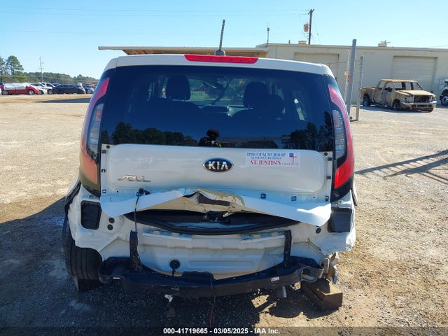 KNDJN2A25H7446083 KIA Soul
