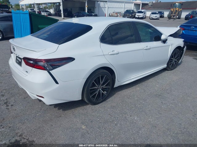 4T1T11AK4NU675734 Toyota CAMRY SE