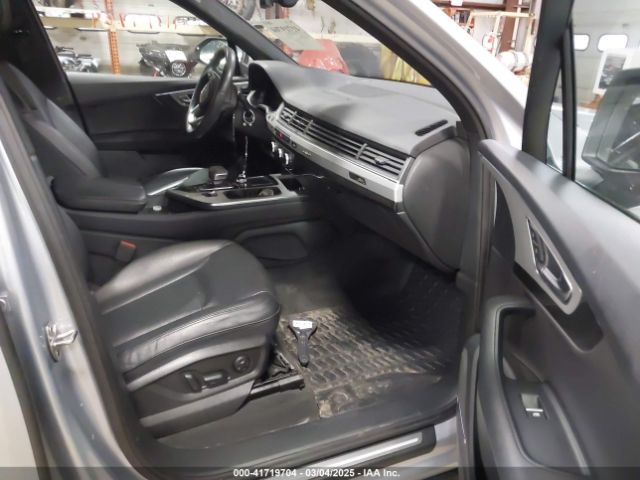 WA1LHAF76JD020886 Audi Q7 2.0t Premium