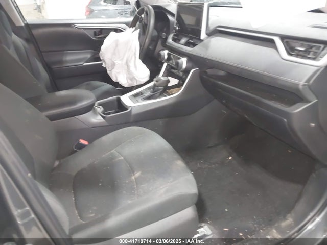 Toyota RAV4 LE 2023 2T3G1RFV6PW332226 Image 5