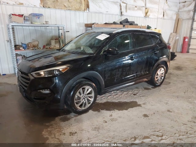 KM8J33A46GU086363 Hyundai TUCSON SE