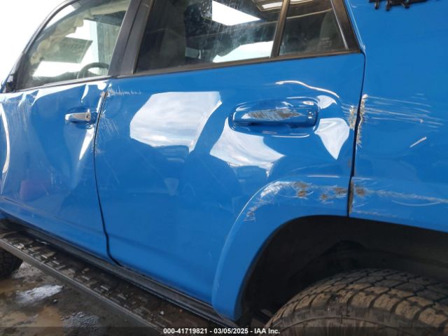 JTEBU5JR7K5645074 Toyota 4RUNNER SR5