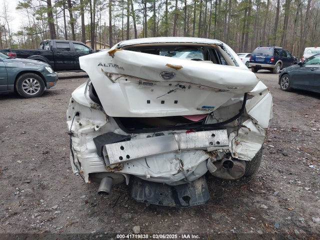 1N4AL3AP3EC117074 Nissan Altima 2.5 S
