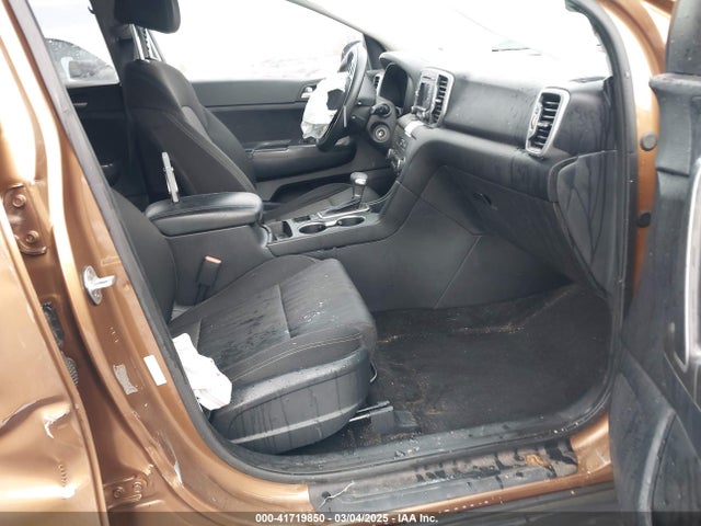 KNDPM3AC4H7076790 KIA Sportage Lx