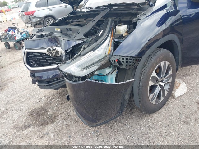 5TDKDRAH8PS045667 Toyota Highlander Xle