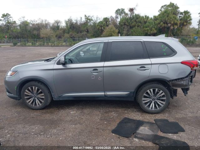 JA4AZ3A35KZ045335 Mitsubishi Outlander Se