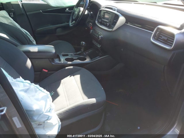 5XYPGDA39GG061748 KIA Sorento 2.4l Lx
