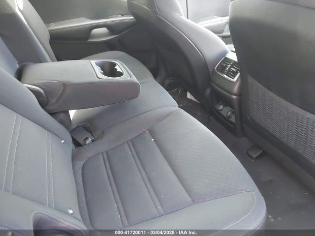 5XYPGDA39GG061748 KIA Sorento 2.4l Lx