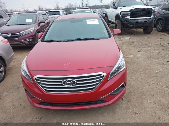 Hyundai SONATA SE 2017 5NPE24AF2HH571997 Image 12