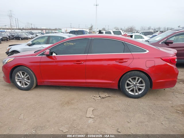 Hyundai SONATA SE 2017 5NPE24AF2HH571997 Image 14