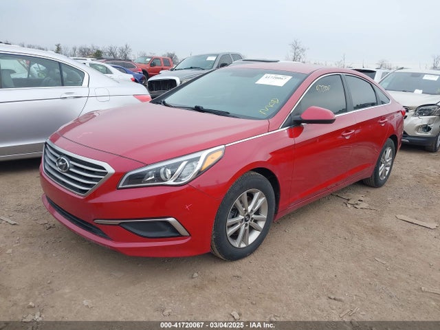 Hyundai SONATA SE 2017 5NPE24AF2HH571997 Image 2