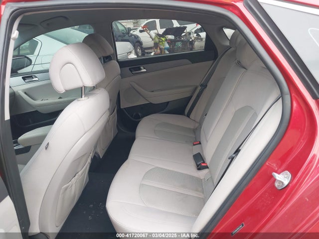 Hyundai SONATA SE 2017 5NPE24AF2HH571997 Image 8