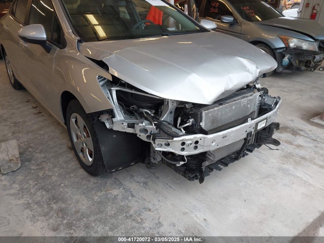 1G1BC5SM0J7168428 Chevrolet Cruze Ls Auto