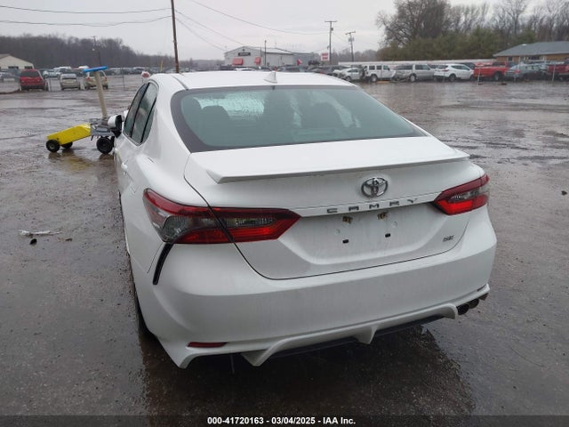 4T1G11AK9MU547733 Toyota CAMRY SE