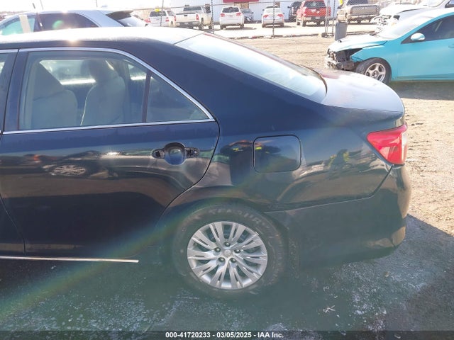 4T1BF1FK7EU303911 Toyota CAMRY LE