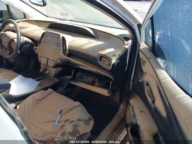 JTDKARFUXK3089629 Toyota Prius Limited