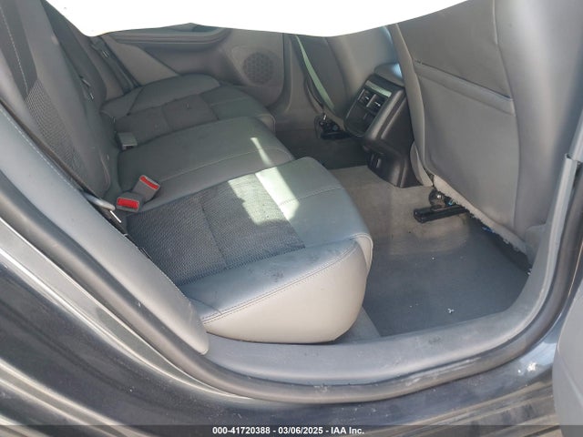 Chevrolet IMPALA 1LT 2018 2G1105S35J9151750 Image 8