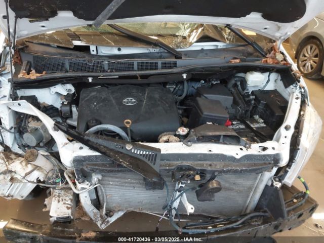 5TDZZ3DC0LS077956 Toyota Sienna L