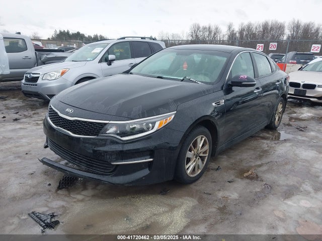 KIA Optima Lx 2017 5XXGT4L33HG163187 Image 2