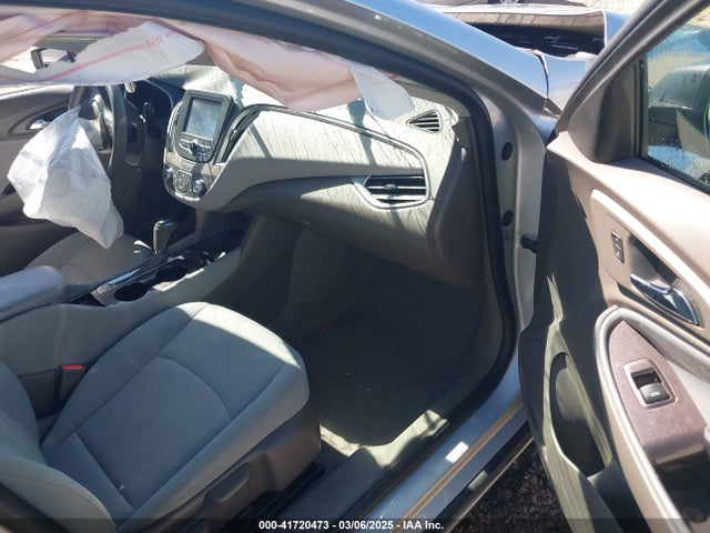 1G1ZB5ST3JF103605 Chevrolet Malibu 1ls