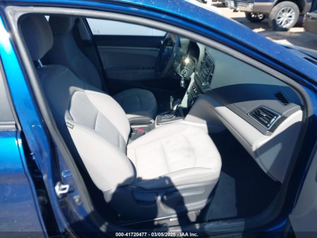 5NPD74LFXHH184558 Hyundai ELANTRA SE