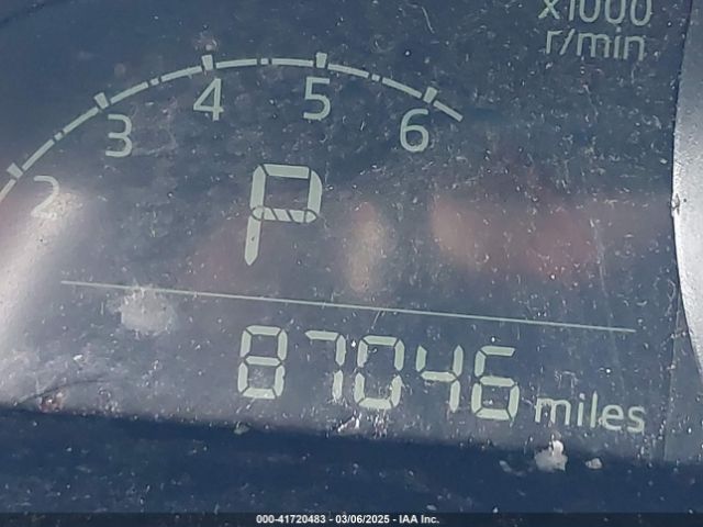3MYDLBYV6LY706129 Toyota YARIS L