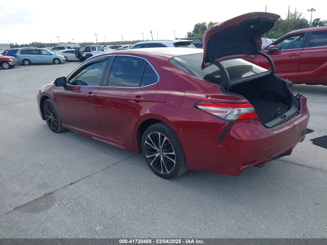 4T1B11HK7JU606113 Toyota CAMRY SE