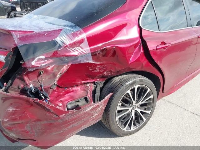 4T1B11HK7JU606113 Toyota CAMRY SE