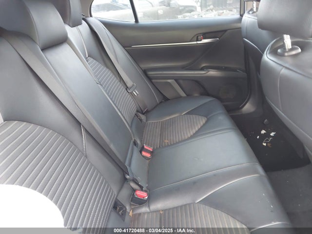 4T1B11HK7JU606113 Toyota CAMRY SE