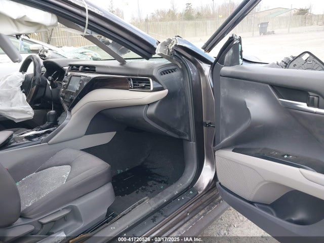 4T1B31HK5KU513571 Toyota Camry Hybrid Le