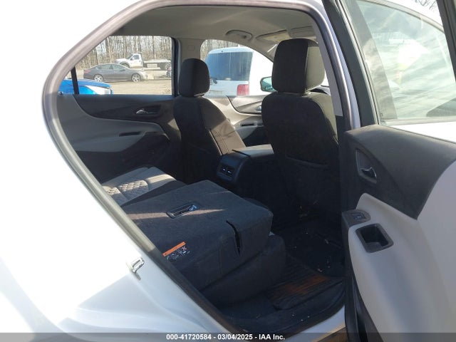 Chevrolet EQUINOX LS 2019 2GNAXSEV0K6147310 Image 8