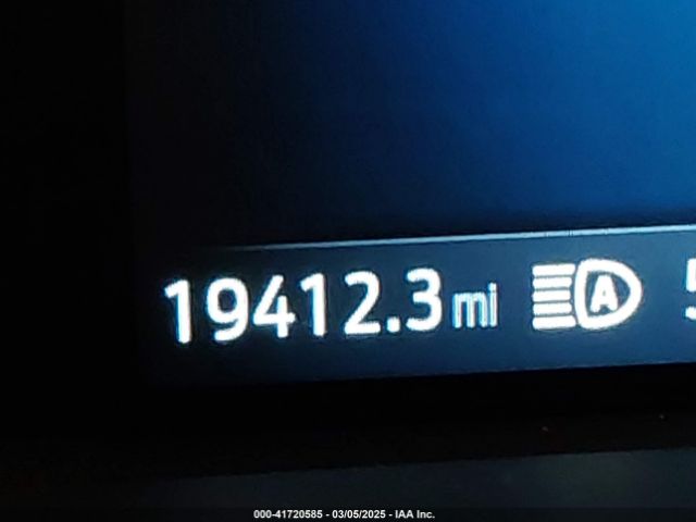 1FMCU0GNXPUA43407 Ford Escape Active