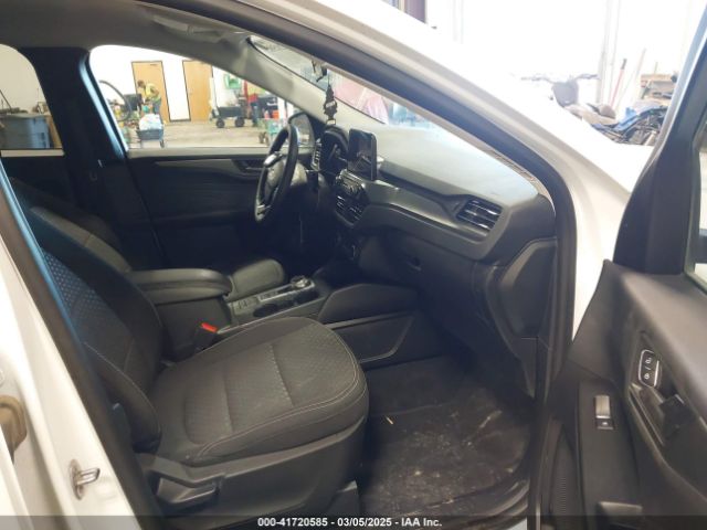 1FMCU0GNXPUA43407 Ford Escape Active