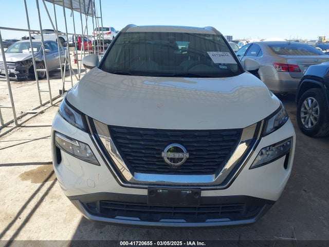 JN8BT3CA6PW425269 Nissan Rogue Sl Fwd