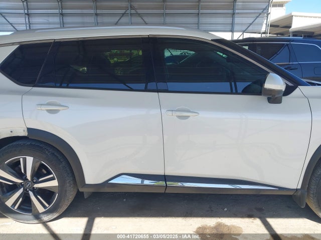 JN8BT3CA6PW425269 Nissan Rogue Sl Fwd