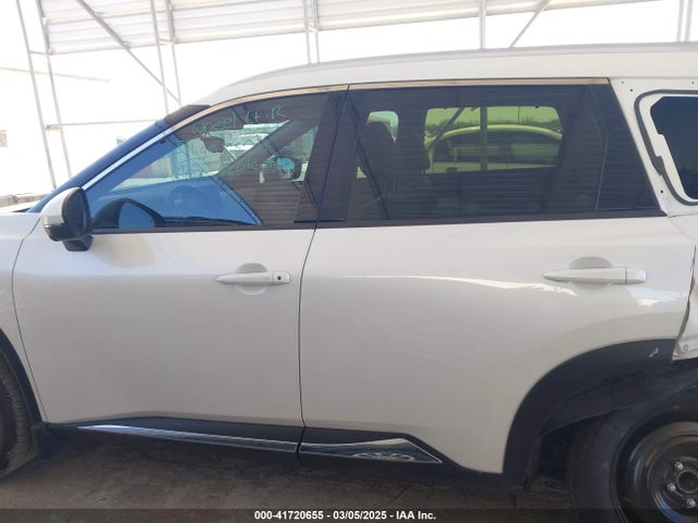 JN8BT3CA6PW425269 Nissan Rogue Sl Fwd