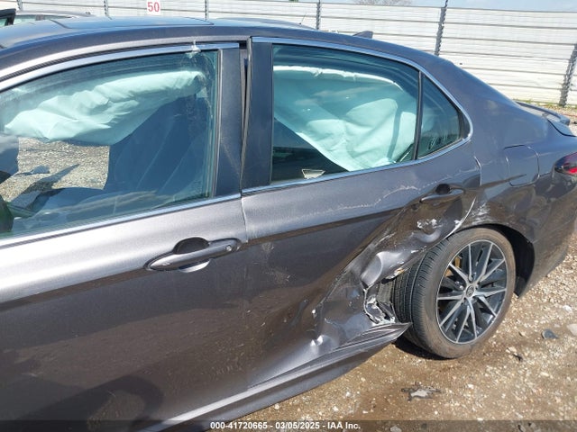 4T1T11AK9PU790123 Toyota CAMRY SE