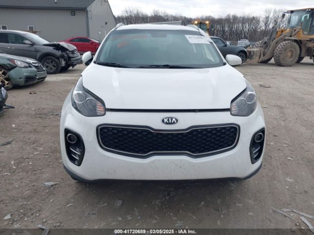 KNDPMCAC6H7085765 KIA Sportage Lx