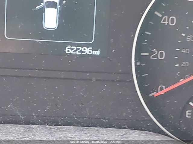 KNDPMCAC6H7085765 KIA Sportage Lx