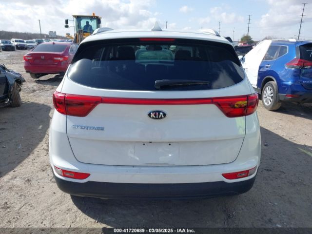 KNDPMCAC6H7085765 KIA Sportage Lx